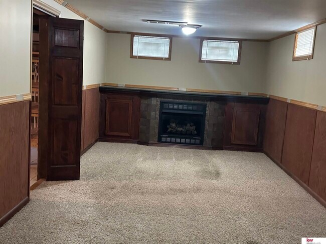 Building Photo - 5010 Castelar St