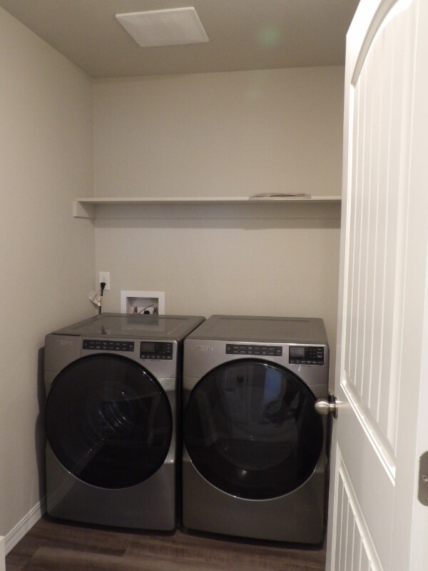 Building Photo - 10722 Rolling Mesa Dr