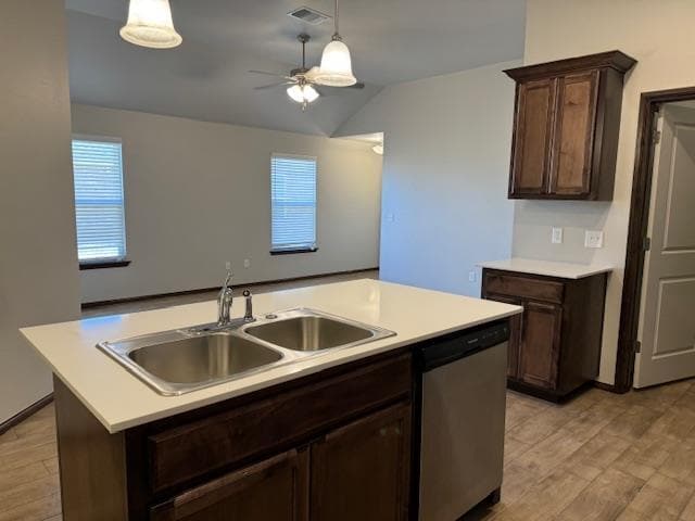 Building Photo - 607 Marlin Ct