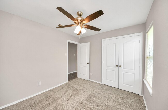 Building Photo - 24311 Hard Wood Dr