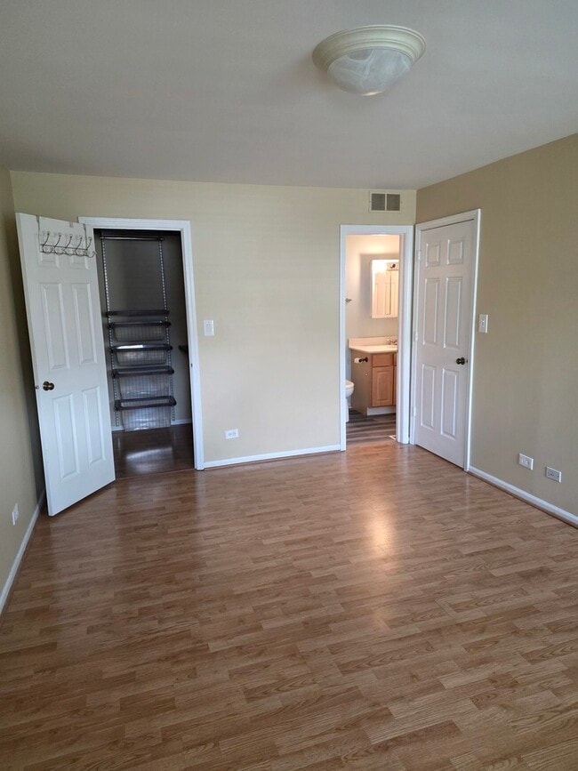 Building Photo - 406 College Crossing