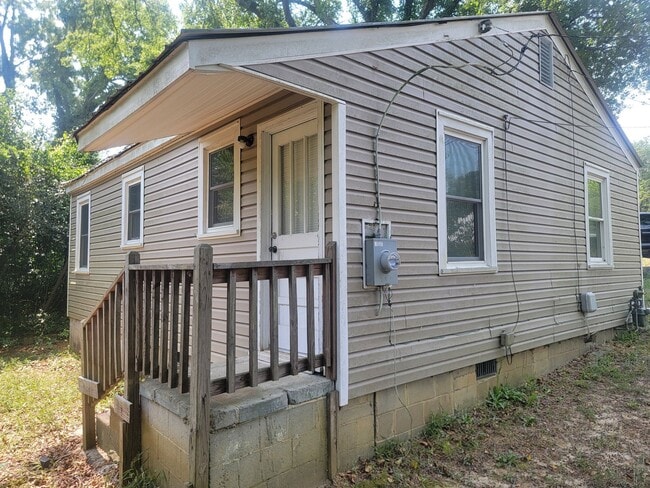 Building Photo - Rose Hill - Aiken County