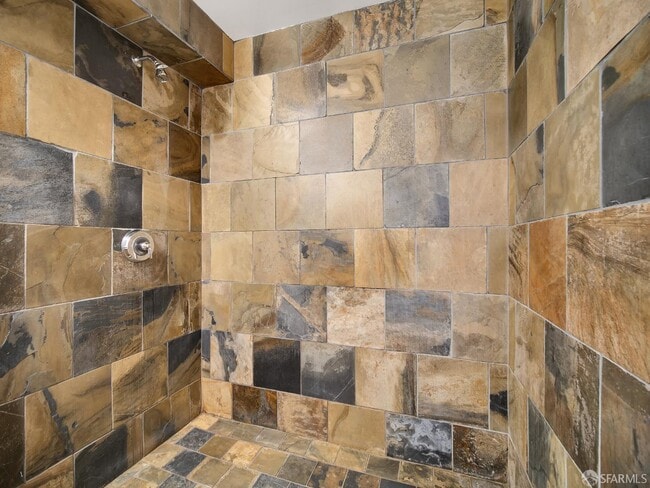 Building Photo - 52 Rausch St
