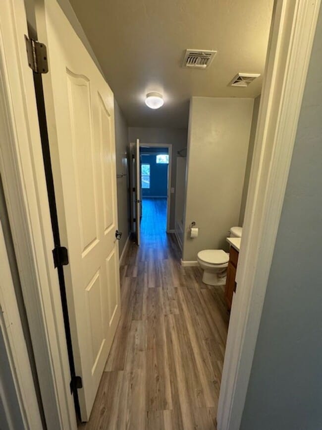 Building Photo - Vail- 3 bedroom/ 2 bathroom with 3 car garage