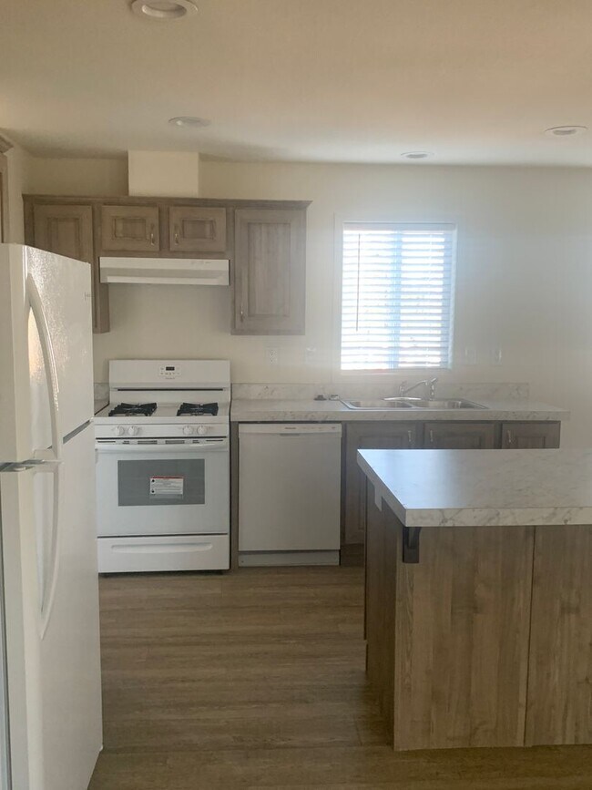 Building Photo - Magalia Home for rent, 3bed 2bath, enclose...