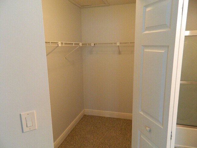 Building Photo - 1br 1 bath Condo-Lake Mary in the Regency Park Community