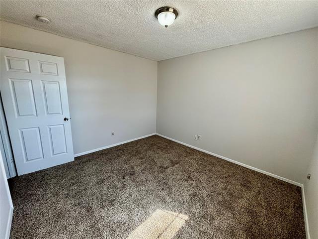 Building Photo - 800 Irwin Dr