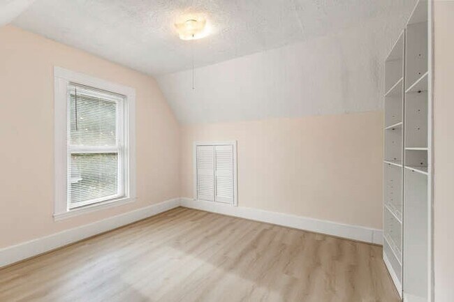 Building Photo - 20 Fairmount St