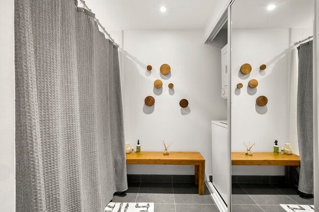 Building Photo - 199 14th St NE