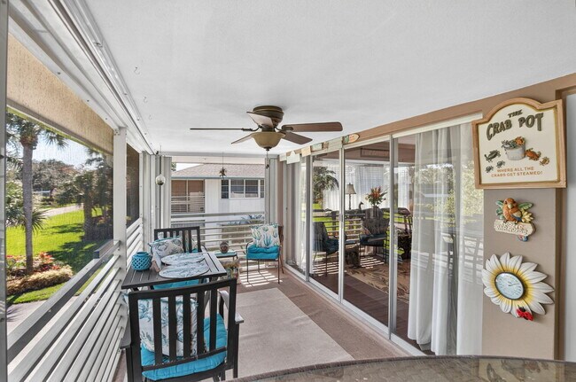 Building Photo - 6 Garden St