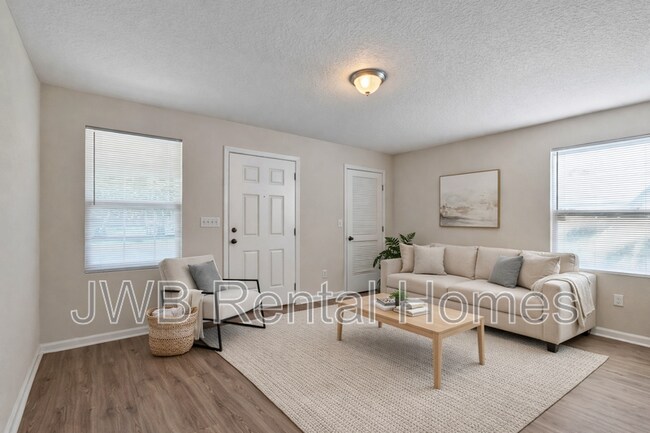 Building Photo - 706 Phelps St