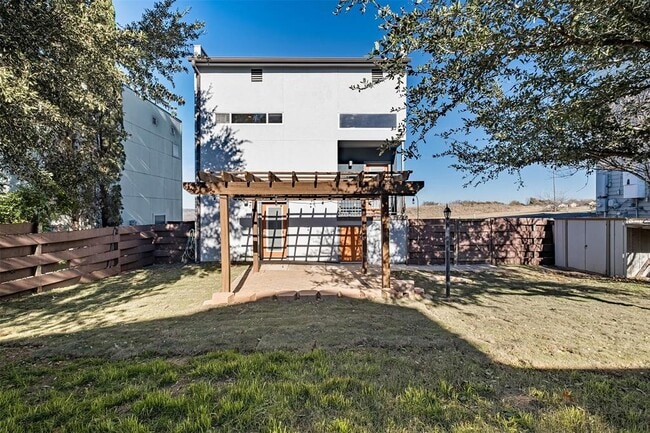 Building Photo - 5513 Agatha Cir