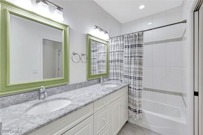 Building Photo - 7052 Timberland Cir