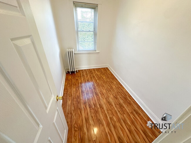 Building Photo - 3 Bedroom House in Belfield, Philadelphia