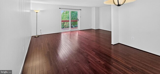 Building Photo - 9814 Rainleaf Ct