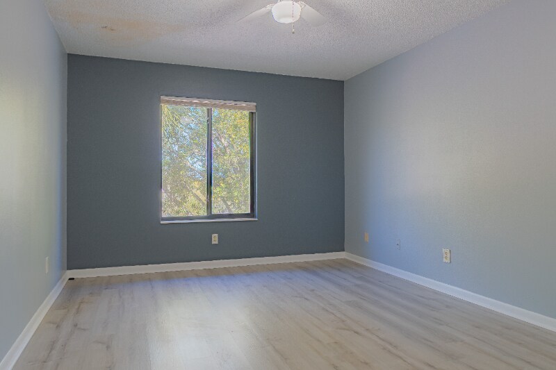 Building Photo - 8215 Sun Spring Cir