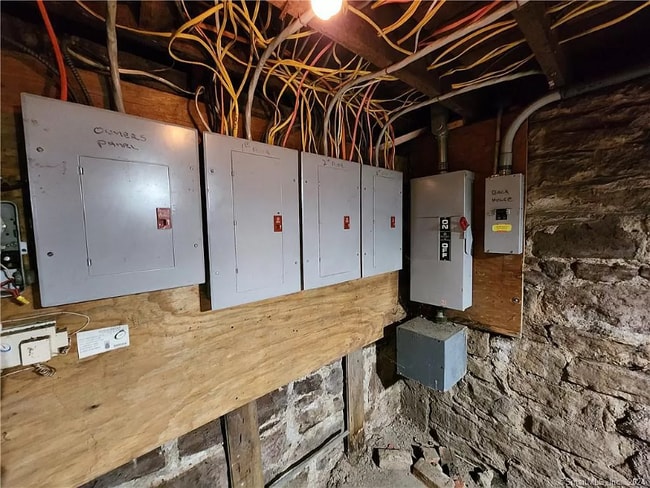 Building Photo - 405-407-407 Franklin Ave