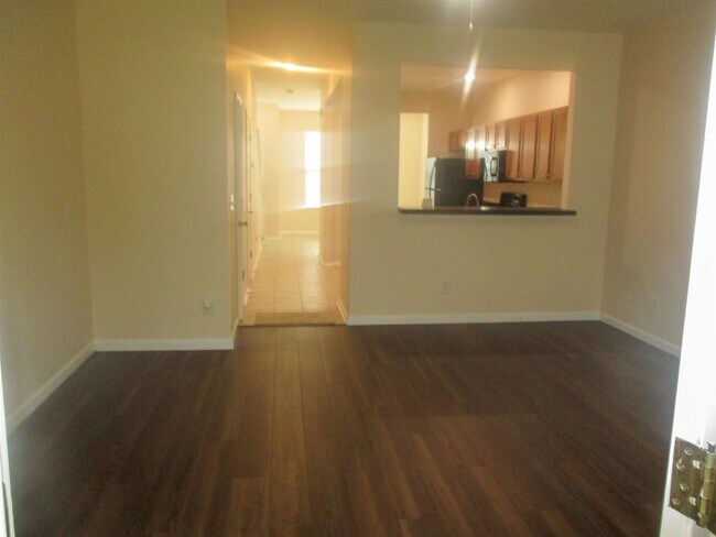 Building Photo - 156 Olde Towne Way