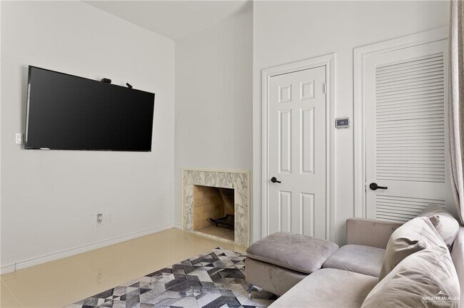 Building Photo - 23 N 2nd St