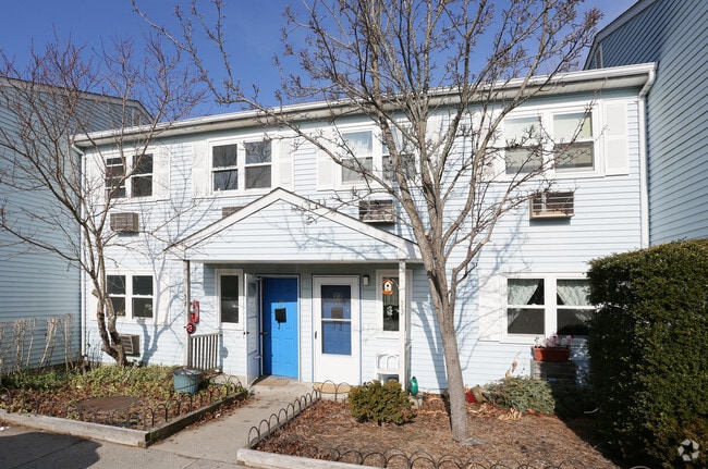 Building Photo - Whalebone Village