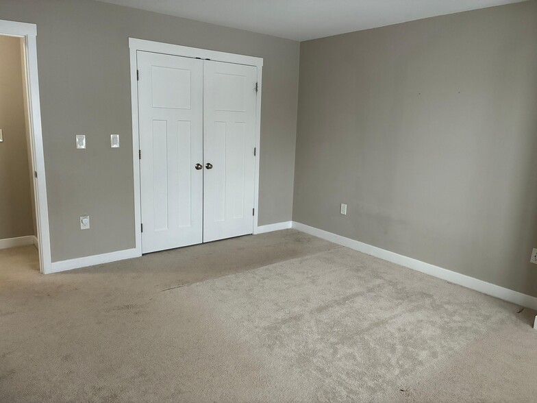 Building Photo - 4 Craftsman Ct