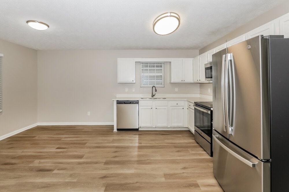 Building Photo - 10976 Big Sky Dr