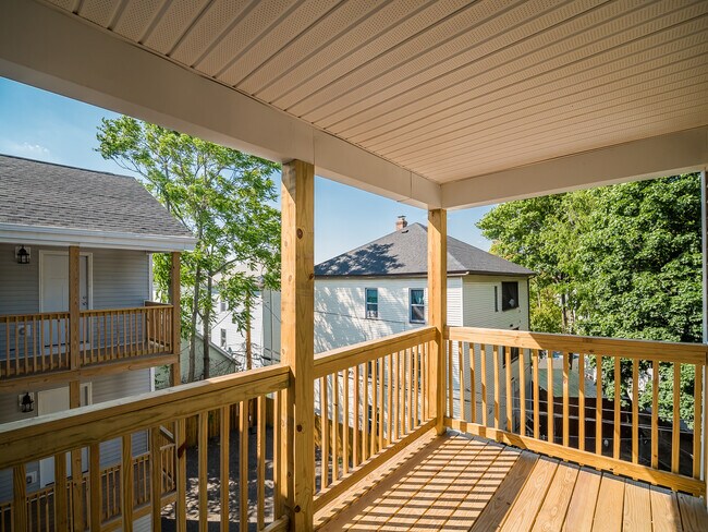 Building Photo - 7 Lowell St