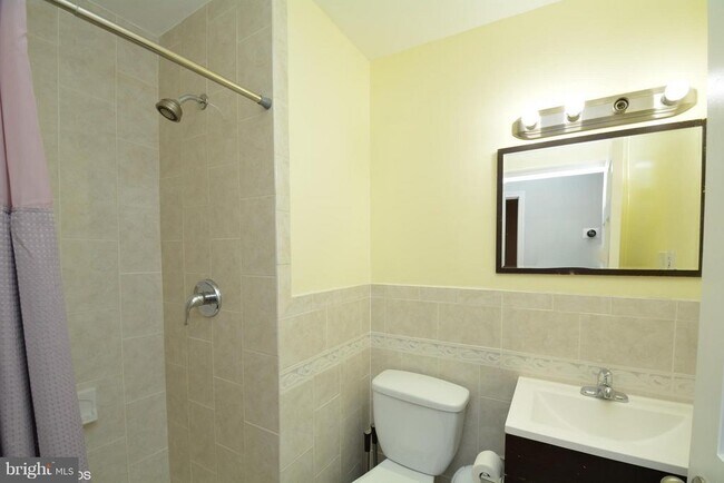 Building Photo - 6317 Everglades Dr