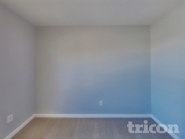 Building Photo - 2674 Calumet Farm Ln