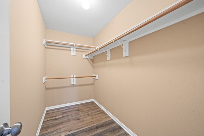 Building Photo - 12714 Mardi Gras Dr