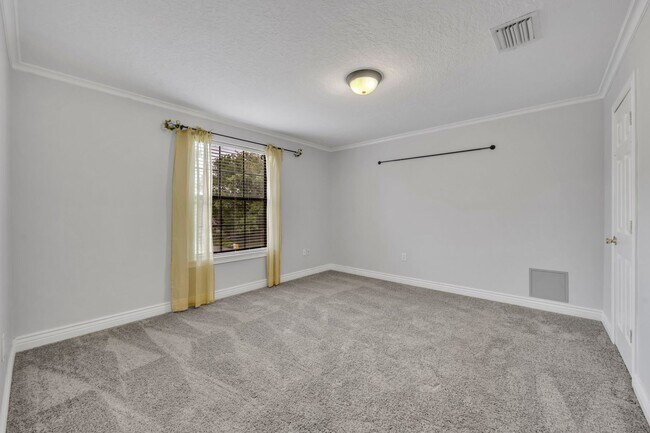 Building Photo - Gorgeous Winter Park Home