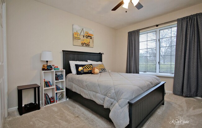 Building Photo - 14620 Country Ln Dr