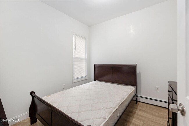 Building Photo - 2210 15th St