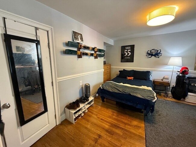 Building Photo - 189 W Sixth Street Unit