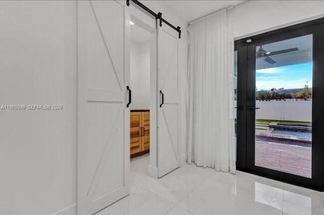 Building Photo - 5140 N 37th St