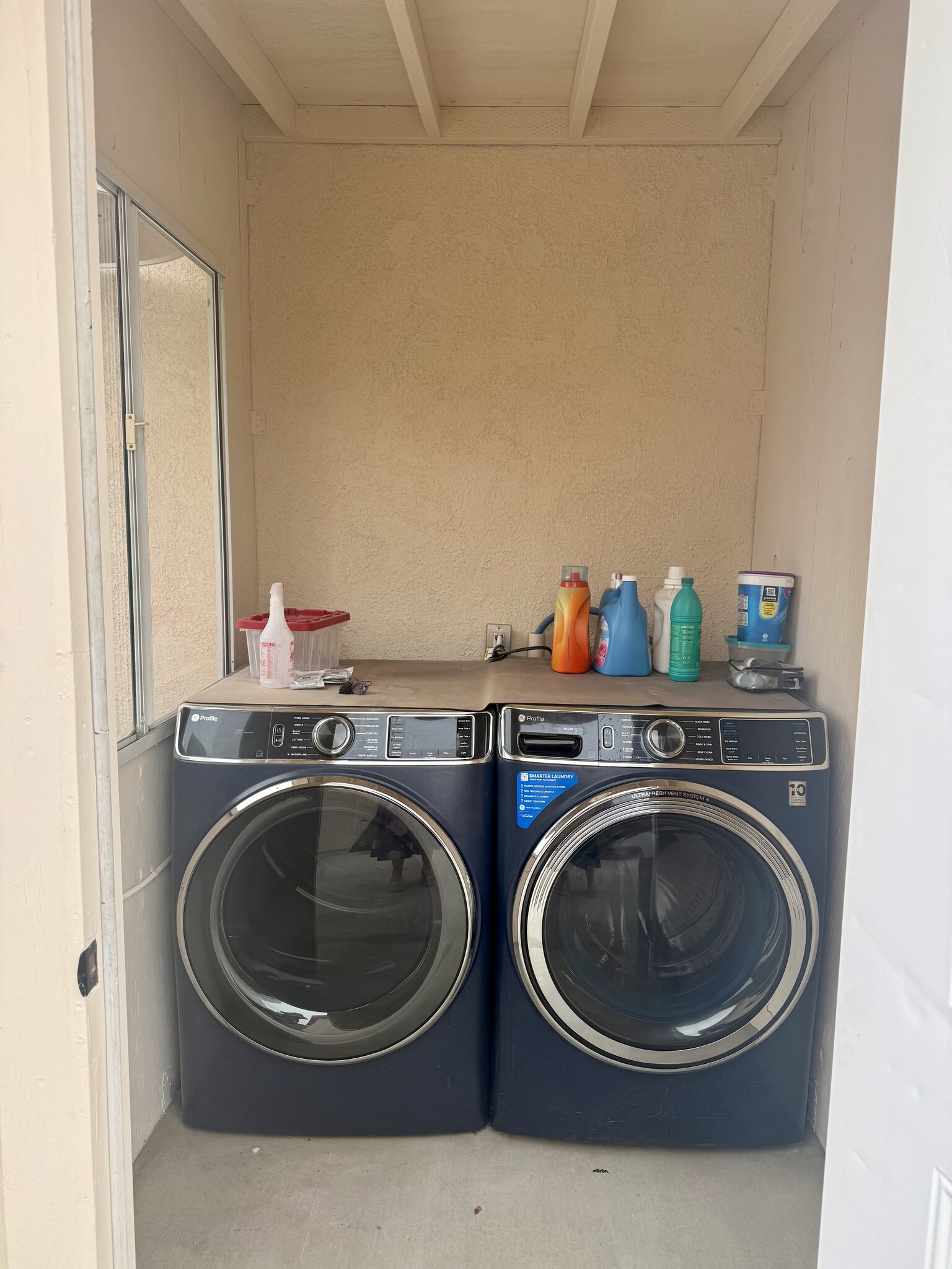 Building Photo - 6006 S Wilton Pl