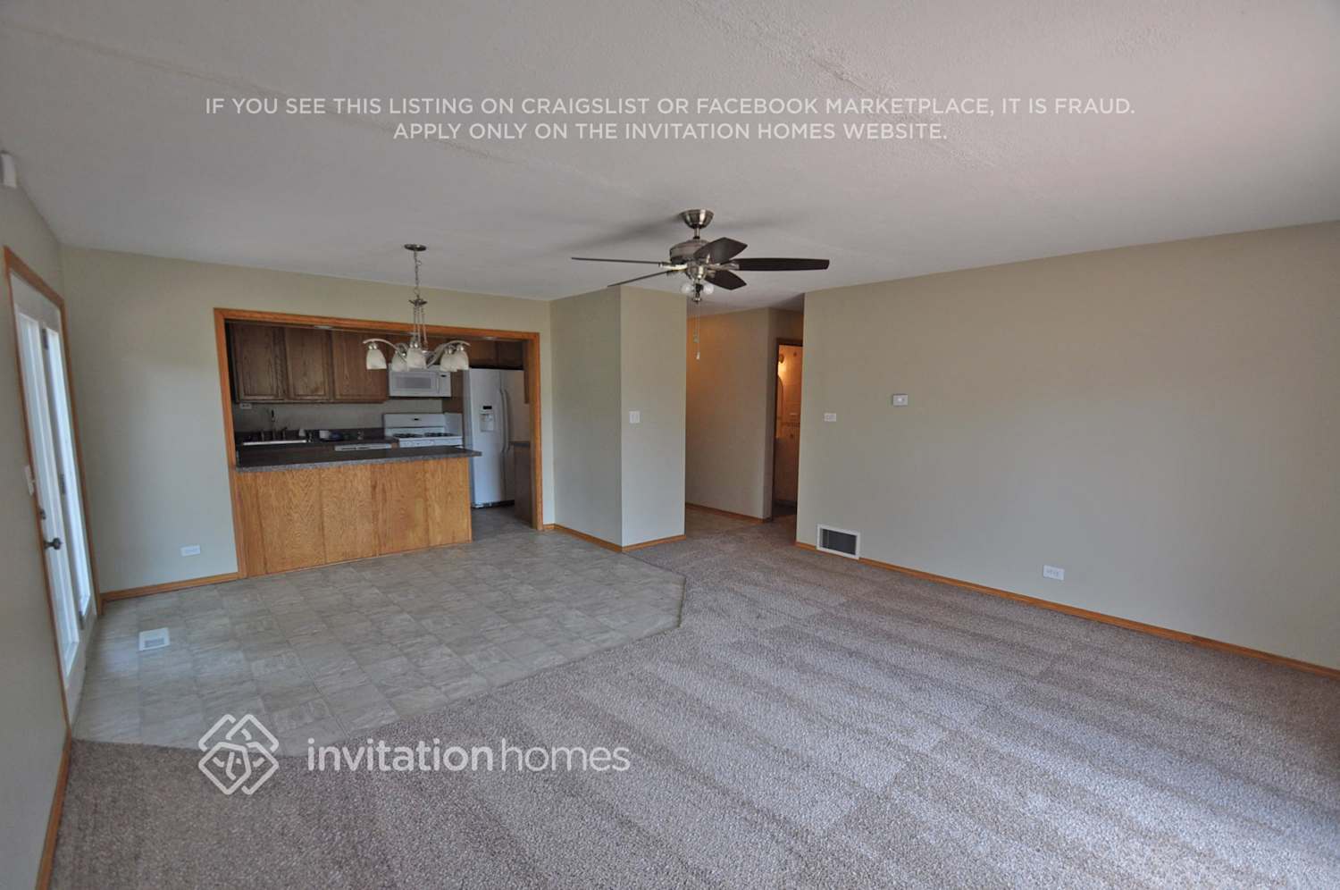 Building Photo - 16610 Robinhood Dr