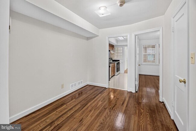 Building Photo - 7812 Tilbury St