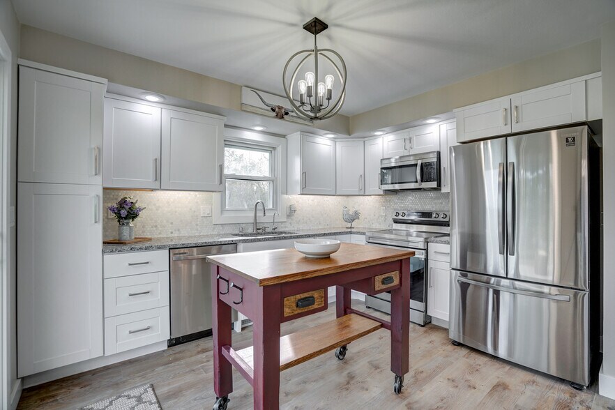 New kitchen - 4688 Capitol View Rd