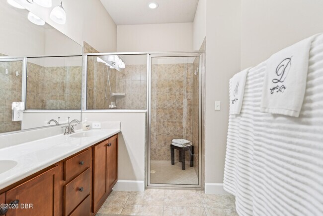 Building Photo - 1080 Kilkenny Ln