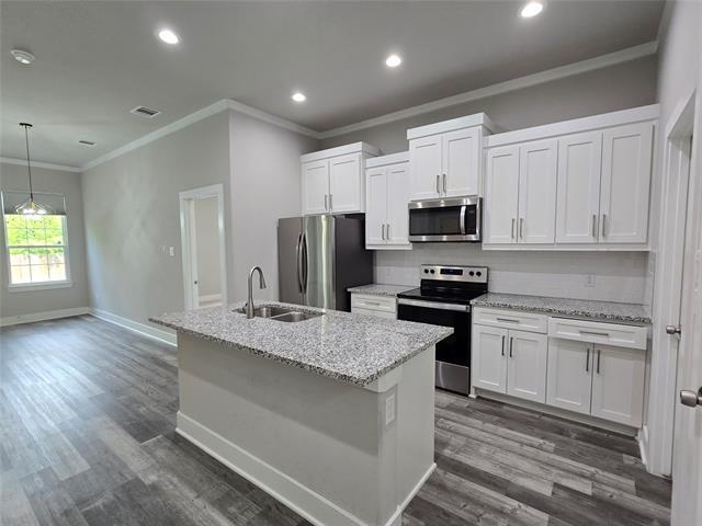 Building Photo - 4919 Strobel Ave