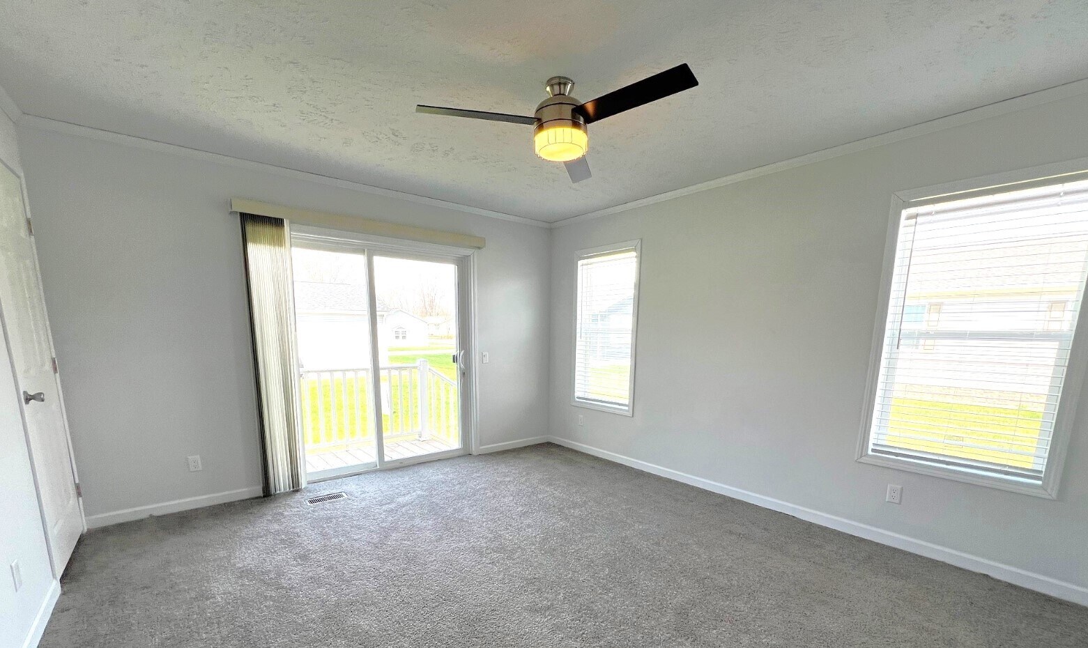 Building Photo - 10611 Lyons Ct