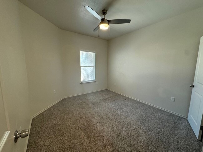 Building Photo - Available Now- Half Off First Months Rent!
