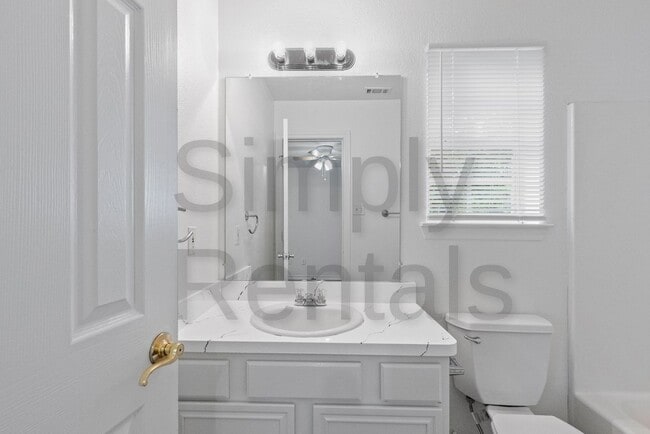 Building Photo - 1412 Hemphill St