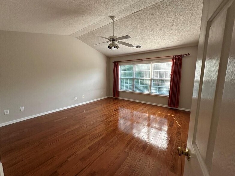 Building Photo - 500 Stambridge Ct