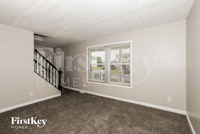 Building Photo - 2843 Cranbrook Dr