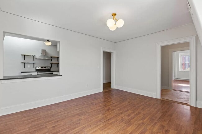 Building Photo - 14-2 Deering St