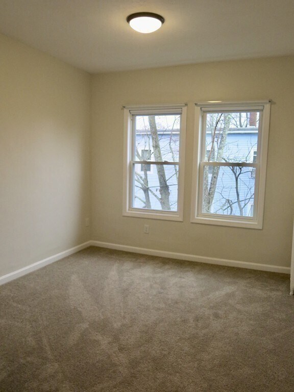 Building Photo - 218 Whitman Ave