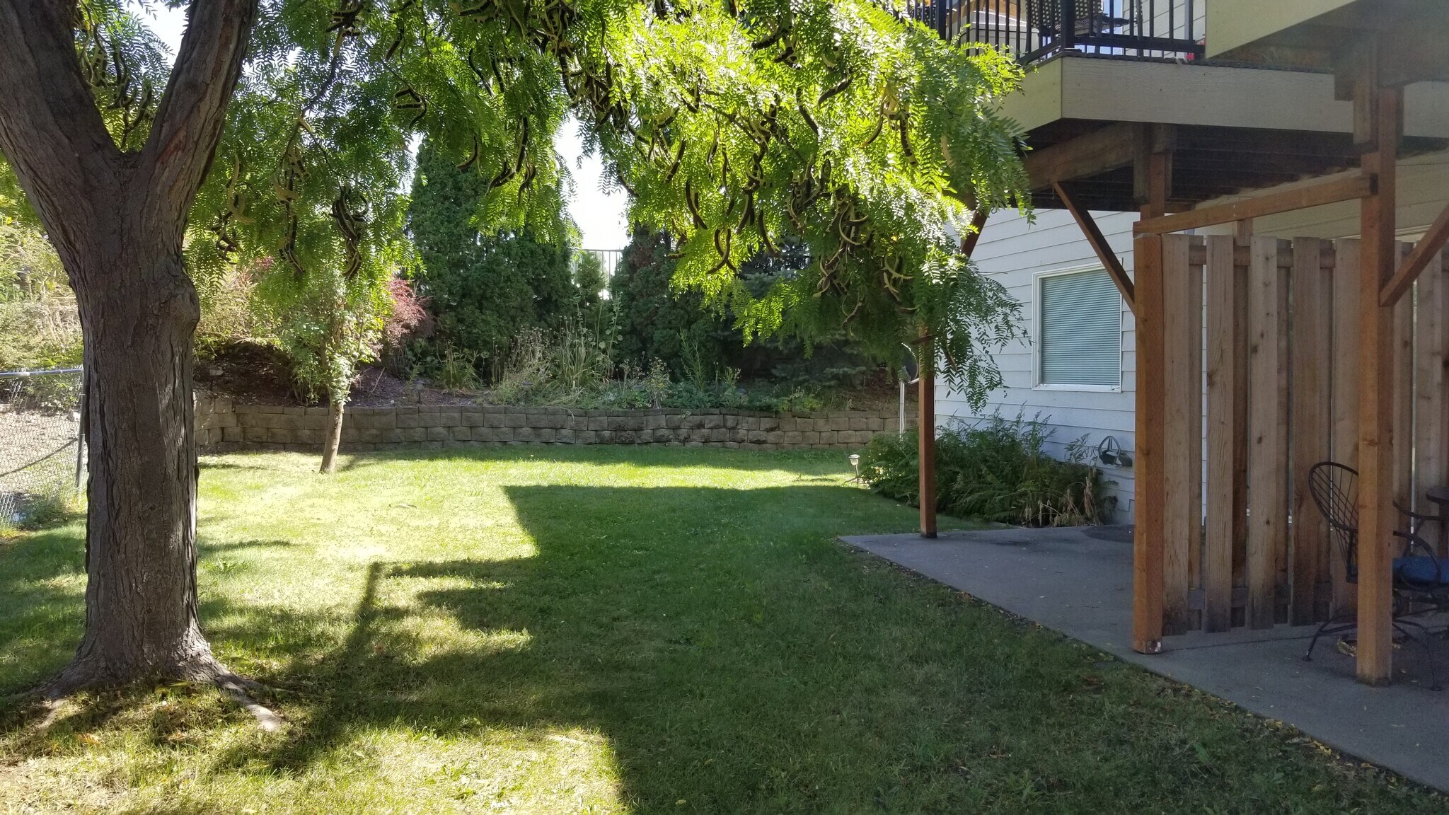 Building Photo - 388 Eastmont Ave