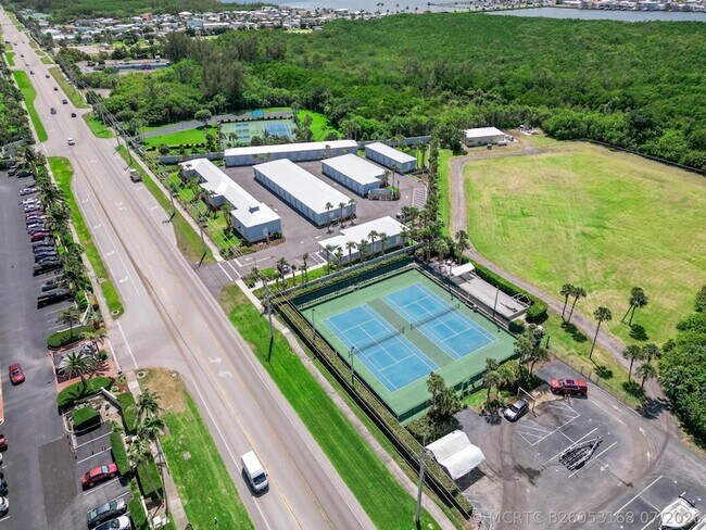 Building Photo - 9500 S Ocean Dr